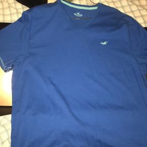 Hollister tee